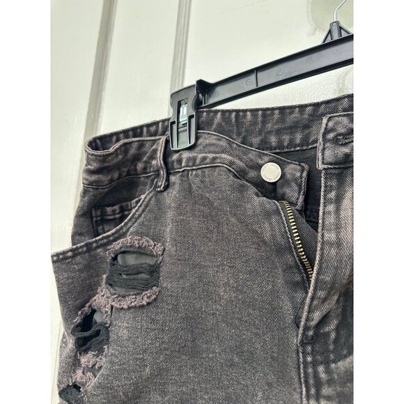 Women’s size X - large black denim shorts - Picture 4 of 8